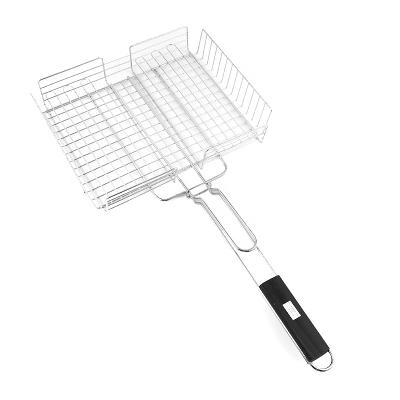 China Easily Cleaned Custom Design Easy Family BBQ Grilling Portable BBQ Wire Mesh With Wooden Handle for sale