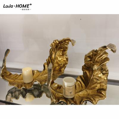 China Luxury Gold Metal Candlestick Home Candlestick Leaf Supplier Factory Decoration Decorative Candle Holders For Wedding Candelabra for sale