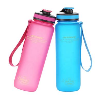 China 1.5 liter outdoor water bottle sustainable portable capacity of environmental protection large for sale