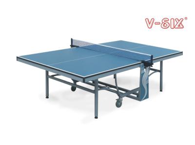 China Tablas ausentes de los tenis de mesa del doblez doble, mueble plegable interior de la tabla del tenis con las ruedas en venta