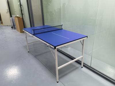 Cina Tabella portatile 15MM senza coperchio facile pieghevole di ping-pong con il supporto per spettacolo in vendita