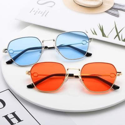 China New Brand Women's Luxury Sunglasses Fashion Sun Glasses Uv Protection Metal Rectangle Designer Sun Glasses Fashion Sun Glasses for sale