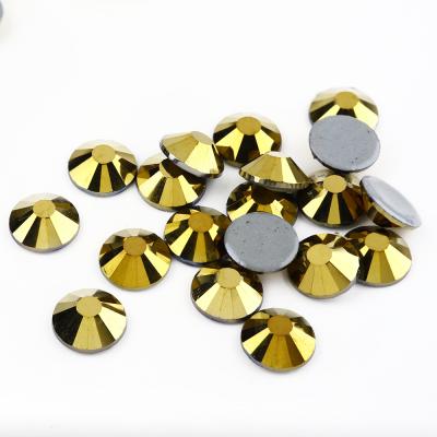 China Eco-Friendly Color Hot Stone Aurum Rhinestone Flat Back Glass Fix Hot Iron On For Gym T Shirts Bikini Jeans for sale