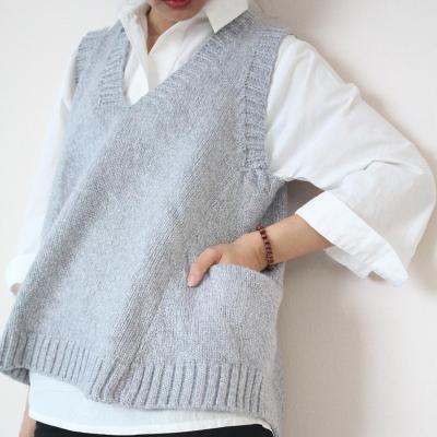 China Latest Factory Outlet 2019 Women Sweater Vest Casual Style Lady Sleeveless Knitted Sweater Anti-pilling for sale