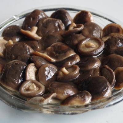 China Factory OEM Top Sale Canned Shiitake Pickled In Glass Jar For Middle East Countries for sale