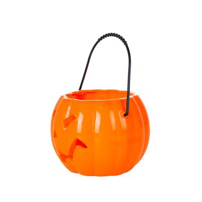 China Popular Hot Selling Luminous Plastic Lantern Children's Music Pumpkin Hollow Lantern Pumpkin Halloween Gift for sale