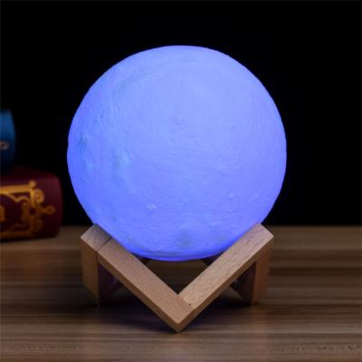 China Remote Dimming 16 Kinds Of Light Transformation Customized 2021 New Fashion Bedside Atmosphere Night Light 18cm Home Remote Control Night Light for sale