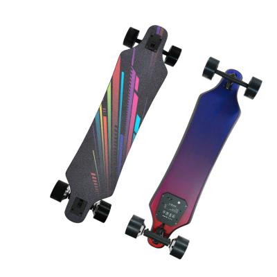 China Durable/Portable Hot Selling Custom Electric Skateboard 450Wx2 Battery 4400mAh Four Wheel Dual Drive Integrate Electric Skateboard for sale