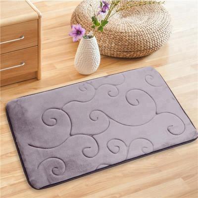 China Low Price Multi Color Non Slip Customized Super Absorbent Flannel Bathroom Door Mat for sale