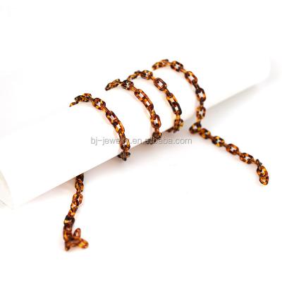 China Fashionable Resin Leopard Acrylic Chain Amber Necklace Diy Chain Jewelry for sale