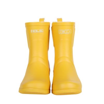 China Cheap professional manufacture fashion rain rubber waterproof low top boots for sale