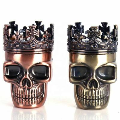 China Figure 3 Layers Crown King Skull Grinder Smoke Grinder Tobacco Metal Plastic Customized Original Material Herb Grinder for sale