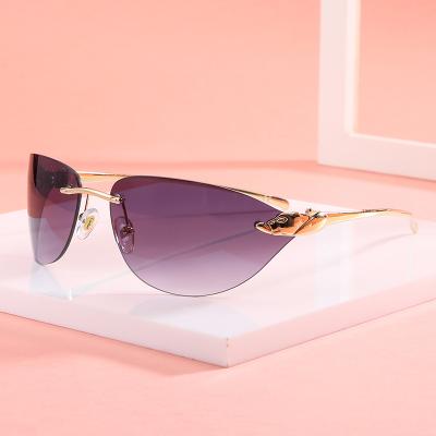 China Sunsai frameless female frameless new metal sunglasses 2021 fashion leopard sunglass frontier Europe and the United States street shooting tide sunglasses for sale