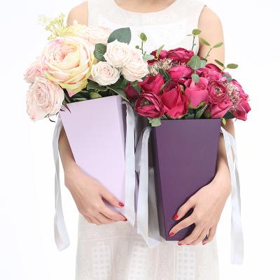 China Recycled materials wholesale exquisite flower handle bag Valentine's Day gift bag wedding flower bag for sale