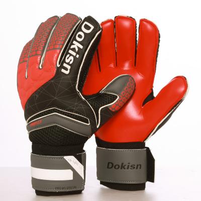 China Comfortable Soft Thickened Latex Soccer Goalkeeper Gloves Professional Soccer Gloves With Finger Guard for sale