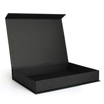 China Recycled Luxury Custom Black Magnetic Materials Closure Boxes Cardboard Paper Gift Packing Box With Magnetic Lid for sale