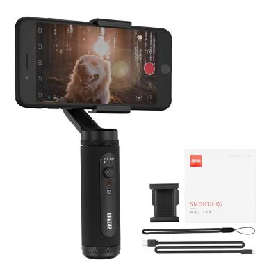 China Smooth Q2 Cell Phone Stabilizer Smallest 3 Axis Handheld Gimbal For IOS/Android à venda