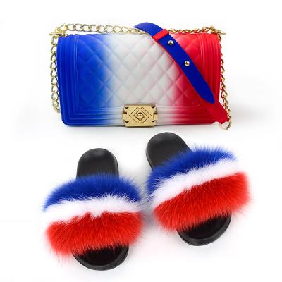 China High quality wholesale 2021 new luxury set of ladies handbag women plush slippers for sale