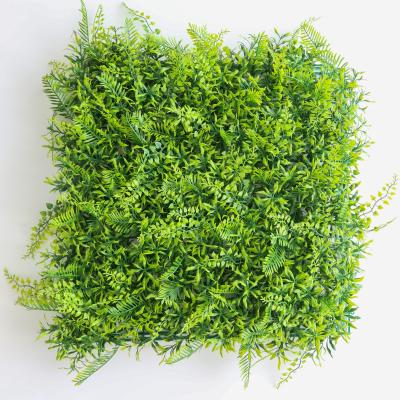 China Indoor Anti-Slip Weather-Resistant Plastic Green Plants And Outdoor Artificial High Density Grass Wall for sale