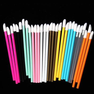 China Soft Disposable Lip Gloss Brush Lip Gloss Mascara Wand Clean Female Hair Mascara Brush Applicator for sale