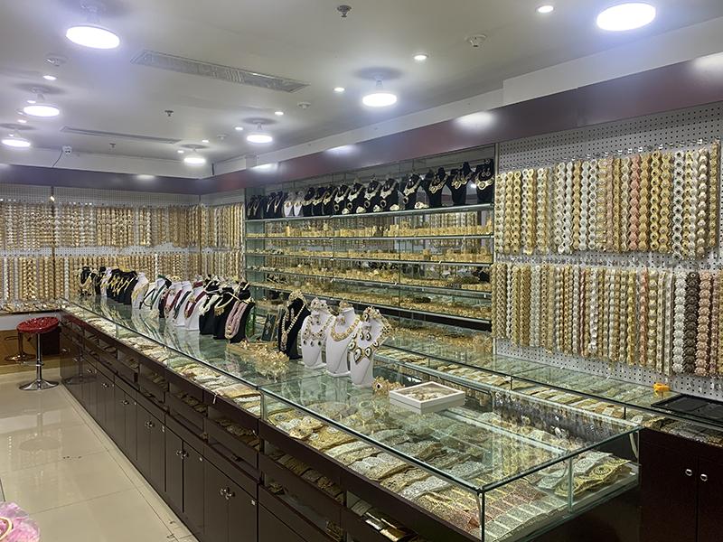 Verified China supplier - Yiwu Liumantang Jewelry Factory