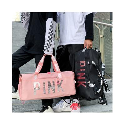 중국 Fashion Wholesale Large Capacity Waterproof Laggage Bag Travel Sports Pink Letter Sequin Gym Bag For Duffel Bag 판매용