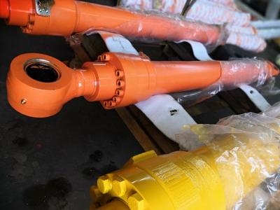 China 4423852 Hiachi zx120 stick hydraulic cylinders en venta