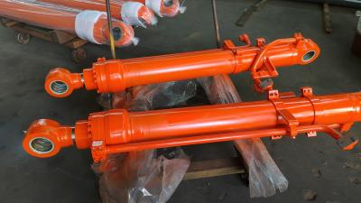 China Doosan  DH300-7 bucket  cylinder  with oil  pipe  Doosan spare parts hydraulic cylinder en venta