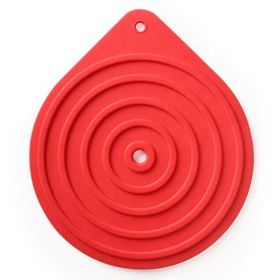 China Sustainable High Quality Round Thicken Heatproof Silicone Potholder Place Mat for sale