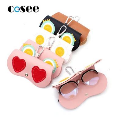 China Fashion Hot Selling Ins. Fashion Portable Sunglasses Bag Glass Case Hook Pocket Eyewear Cute Hanging Light Accessories for sale