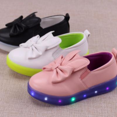 China PVC Fashion LED Lighting Children Sport Shoes Cartoon Boys Girls Shoes for sale