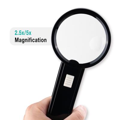 China LED Lighted Leading Extreme 2.5x/5x 75mm Lens Premium LED Lighted Handheld Magnifier Acrylic Optical Instrument for sale