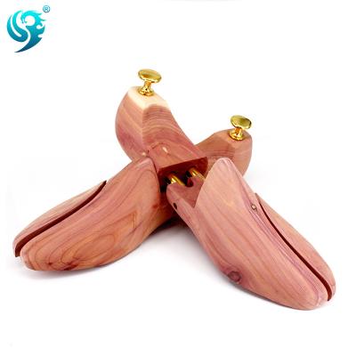 China Wholesale Shoe Size Design Adjustable Popular Cedar Two Tubes Wooden Shaft for sale