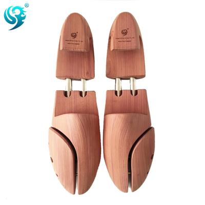 China Wholesale Cheap Adjustable Height Shoes Train Wooden Guardian Cedar Man Shoe Shaft for sale