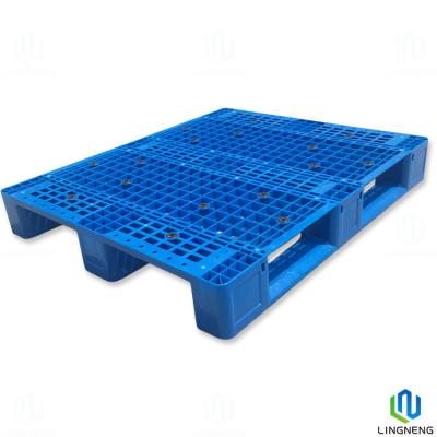 China Zware blauwe plastic pallets stapelbaar 4weg plastic pallet 1200 x 1000 Te koop