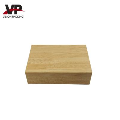 China Classic Wooden Color Sunglasses Packaging Boxes With Carton for sale