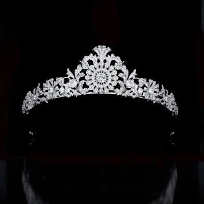 China Beautiful ROMANTIC Brass Hair Accessories Crown Wedding Jewelry Zircon Tiara Bride Crown for sale