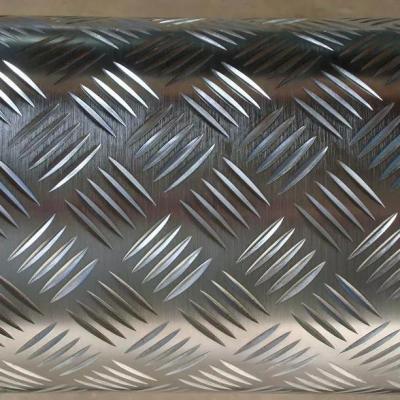 Chine Plat 6061 Diamond Tread Plate Embossed à carreaux en aluminium de la finition 3003 de moulin en aluminium à vendre