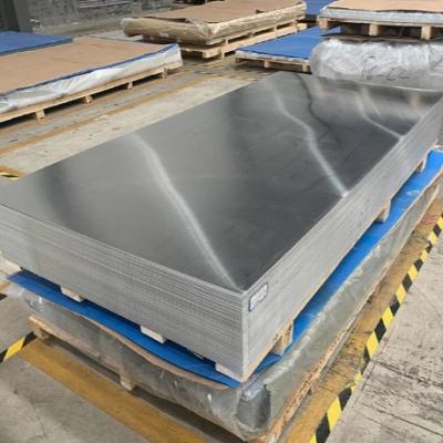 China ASTM 6061 Aluminiumplaat Bright Alloy Plaat 2mm 1200mm Met Dubbelzijdige Laminatie Te koop