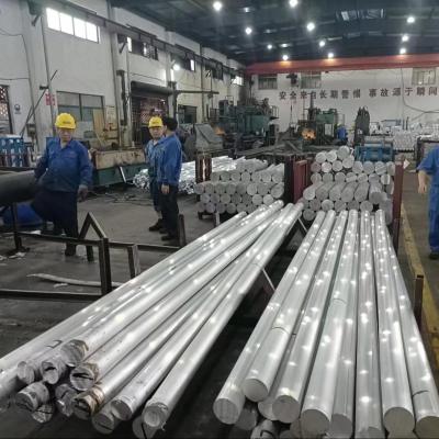 Chine Taille personnalisée Barre d'aluminium 6061 6082 T6 extrudée Barre de billet ronde solide pour le bâtiment à vendre