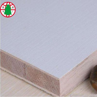 China Modern Height 4'' *8 Feet Block Board / Blockboard For Furniture And Wardrobe for sale