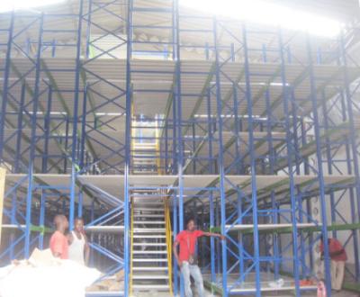 China Profundidade 900 mm Mezzanine Platform System Mezzanine Floor Warehouse para sala de frio à venda