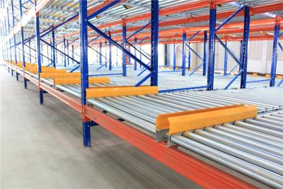 China FIFO Q235 Stahl-Schwerkraft-Flow-Racks Schwerkraft-Racking-System Größe individuell zu verkaufen