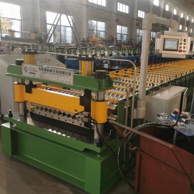 China Building Material Shops 0.12mm-0.3mm Thickness Corrugated Metal Roof Panel Roll Forming Machine for sale