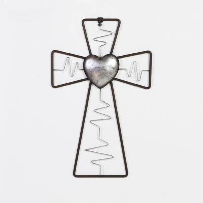 China Good quality low price rustic metal heart cross display pieces for home decoration and living room for sale