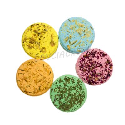 China 5 Different Flavor Shower Steam Aromatherapy Rich Essential Oil Shower Bomb With Petals Cookie for sale