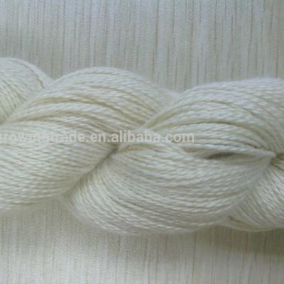 China Sustainable and Morally Natural White Tibetan 50% Abrasion-Resistant Yak Mulberry Silk / 50% Blended Yarn for sale