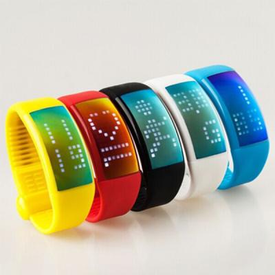 China shenzhen supplier silicone rubber bracelet bluetooth programmable bracelet heart rate for sale