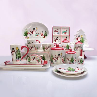 China Christmas Stocked Luxury Flower Shaped Porcelain Dinnerware Set for sale