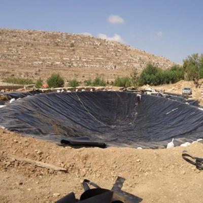 China Geomembran-Teich-Liner HDPE Geomembran-Liner Oberfläche Beide Seiten glatt 0,75mm 1mm 2mm zu verkaufen